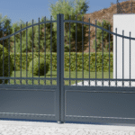 Alpin portail MyDoorling - style fer forgé semi ajouré avec barreau verticale - 2 battants en aluminium alu - Gris Anthratice - haut de gamme prix usine